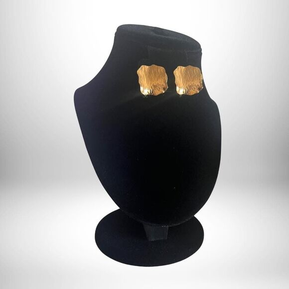 Vintage Gold Tone Polished Leaf Statement Earrings - 1988 Avon - NIB - Picture 1 of 3